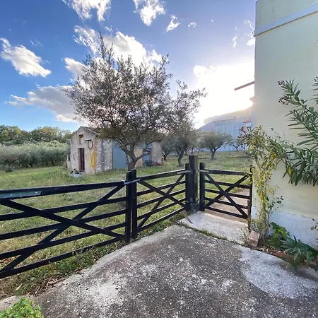 別荘 Home, Dimora Del Tempo-a 6 Minuti Dalle Sorgenti Di Fara San Martino, 5 - 9 Ospiti, Parcheggio- Terrazzo- Giardino *